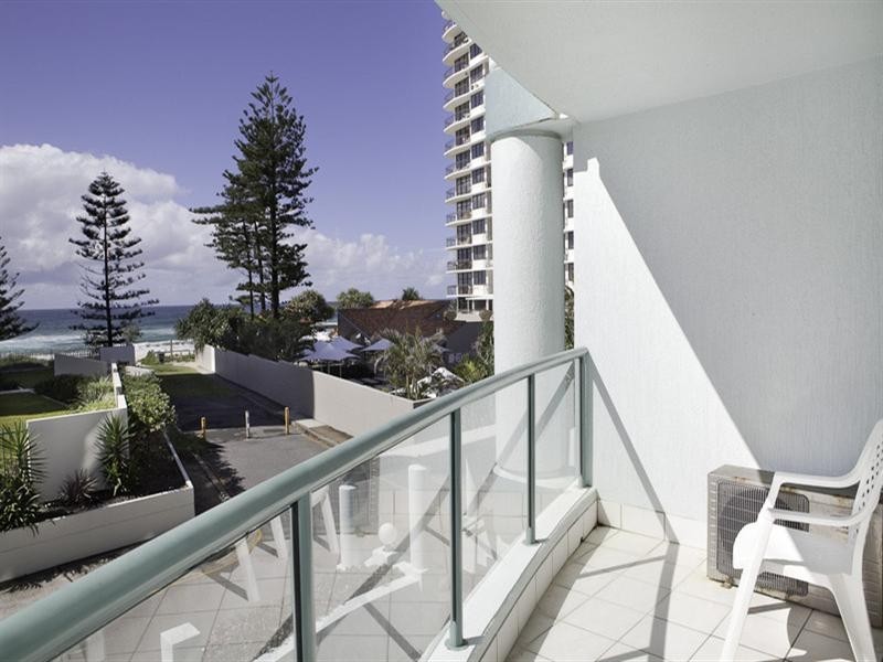 2a ‘Emerald Sands’ 2 Fern Street, Surfers Paradise QLD 4217
