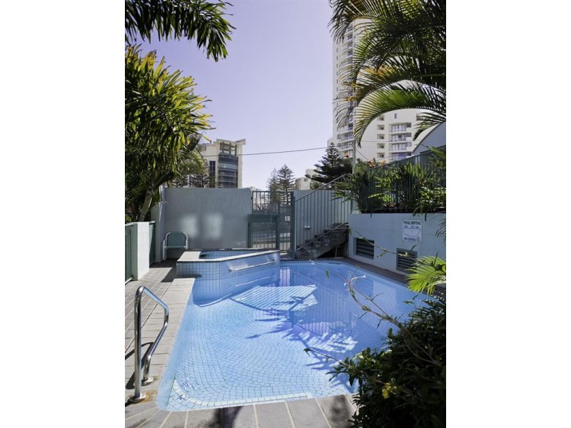 2a ‘Emerald Sands’ 2 Fern Street, Surfers Paradise QLD 4217