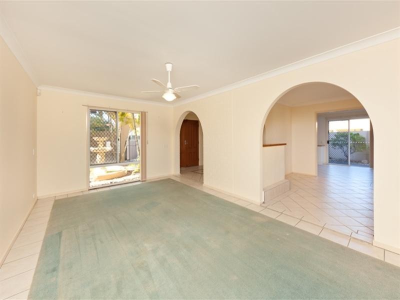 14 Bermuda Street, Broadbeach Waters QLD 4218