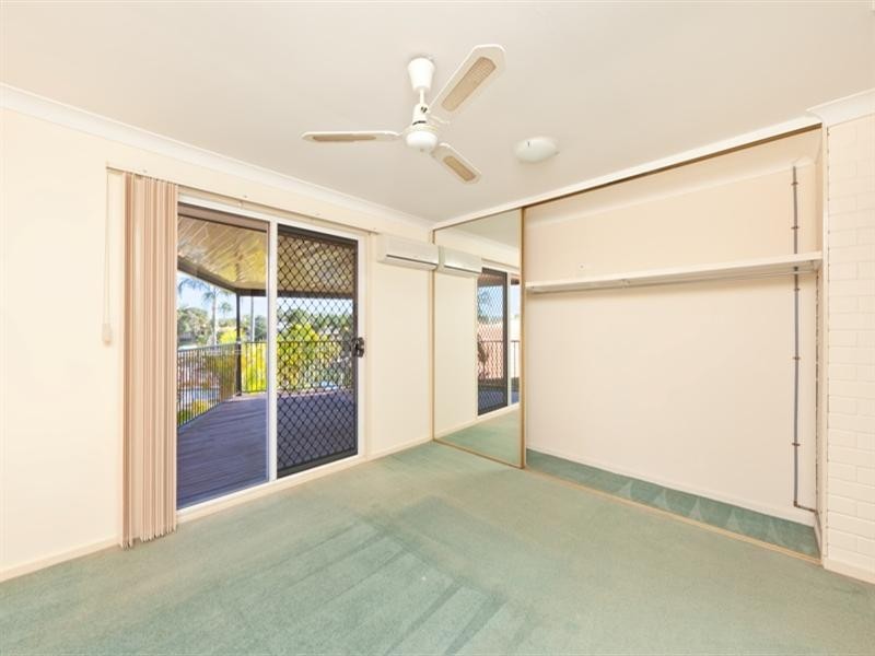 14 Bermuda Street, Broadbeach Waters QLD 4218