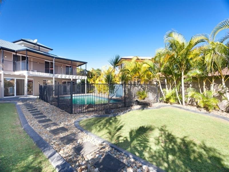 14 Bermuda Street, Broadbeach Waters QLD 4218