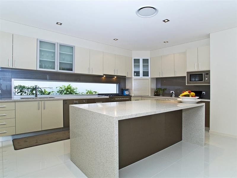 29 Hilda Street, Mermaid Beach QLD 4218