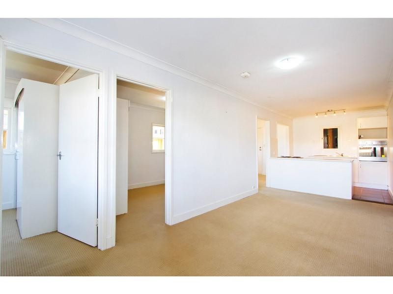 29 Surf Street, Mermaid Beach QLD 4218