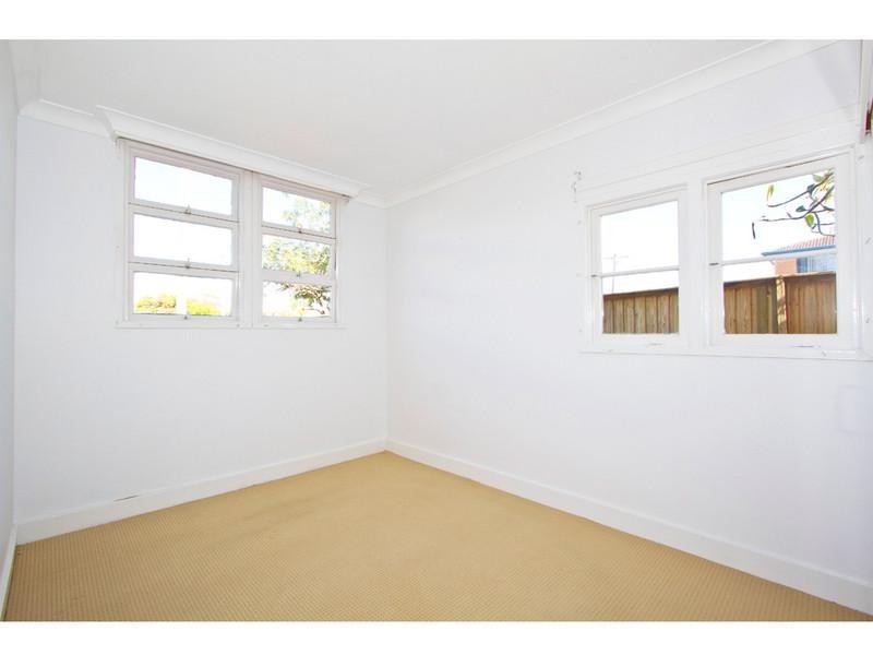 29 Surf Street, Mermaid Beach QLD 4218