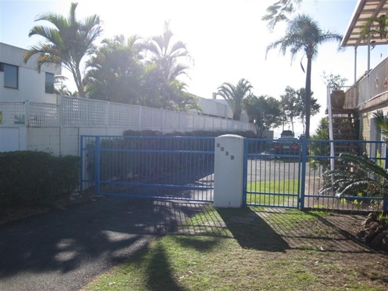 2/1325 Gold Coast Highway, Palm Beach QLD 4221