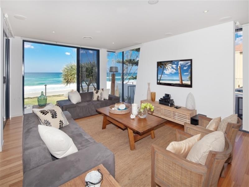 1/1 Wave Street, Mermaid Beach QLD 4218