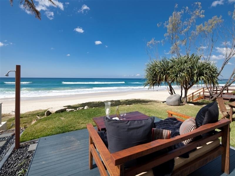 1/1 Wave Street, Mermaid Beach QLD 4218