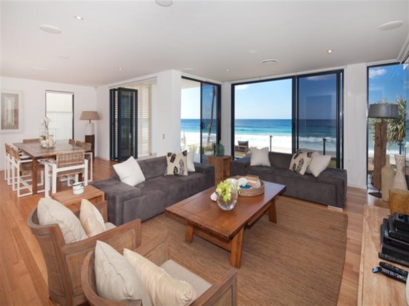 1/1 Wave Street, Mermaid Beach QLD 4218