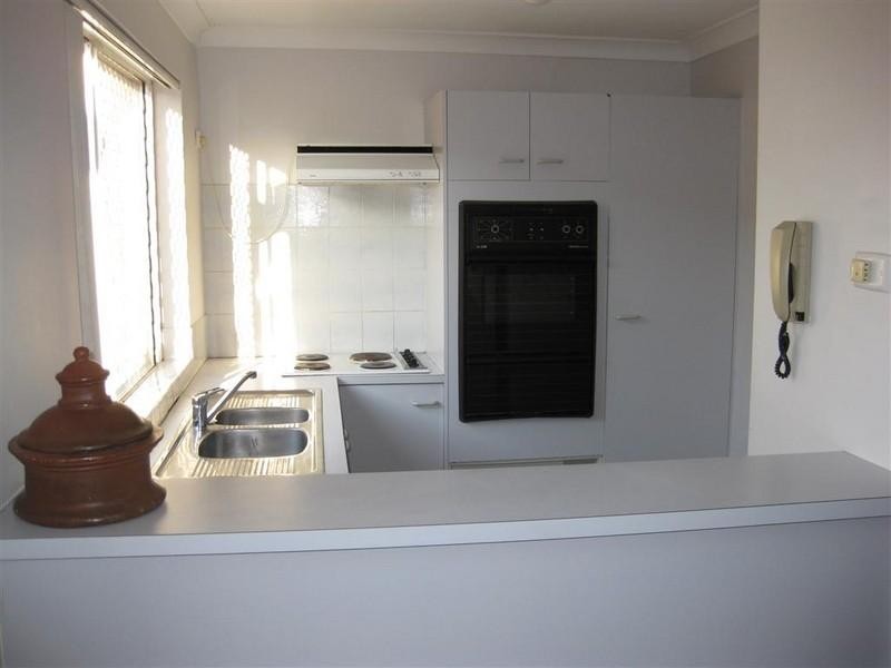 4/37 Back Street, Biggera Waters QLD 4216