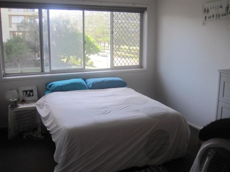 3/162 The Esplanade, Burleigh Heads QLD 4220