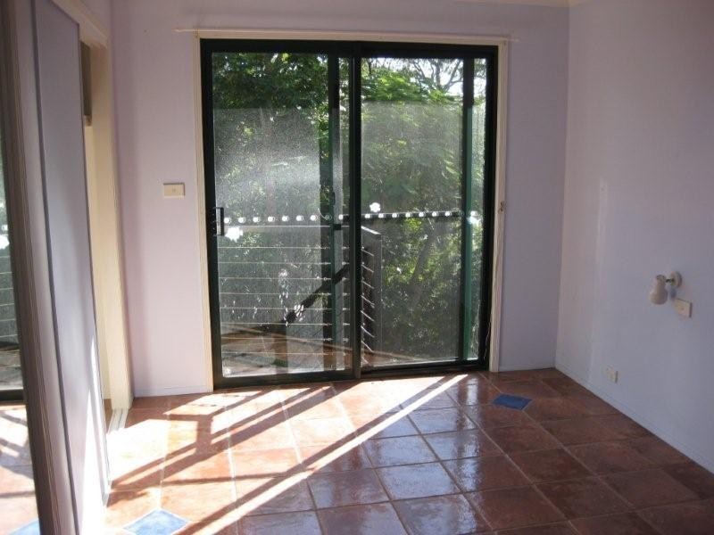 2/18-20 View Street, Burleigh Heads QLD 4220