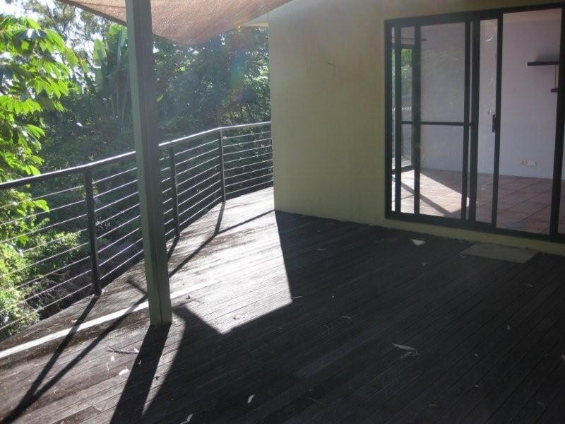 2/18-20 View Street, Burleigh Heads QLD 4220