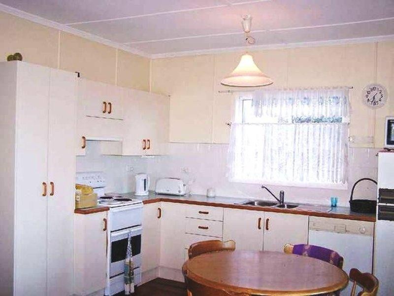 25 Jefferson Lane, Palm Beach QLD 4221