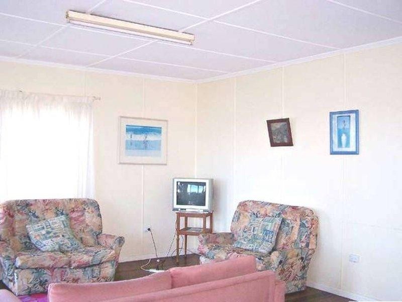 25 Jefferson Lane, Palm Beach QLD 4221