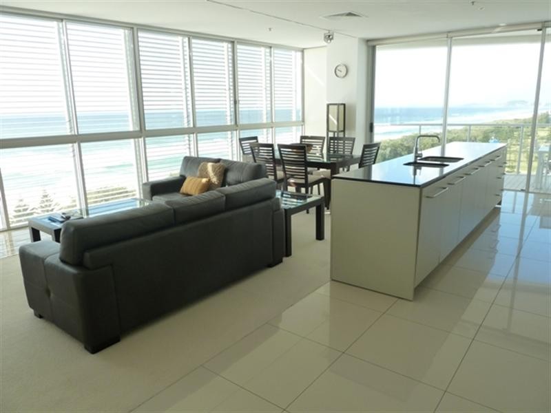 906 ‘Air on Broadbeach’ 159 Old Burleigh Road, Broadbeach QLD 4218