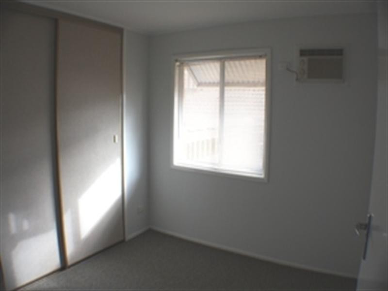 120 Falconer Street, Southport QLD 4215