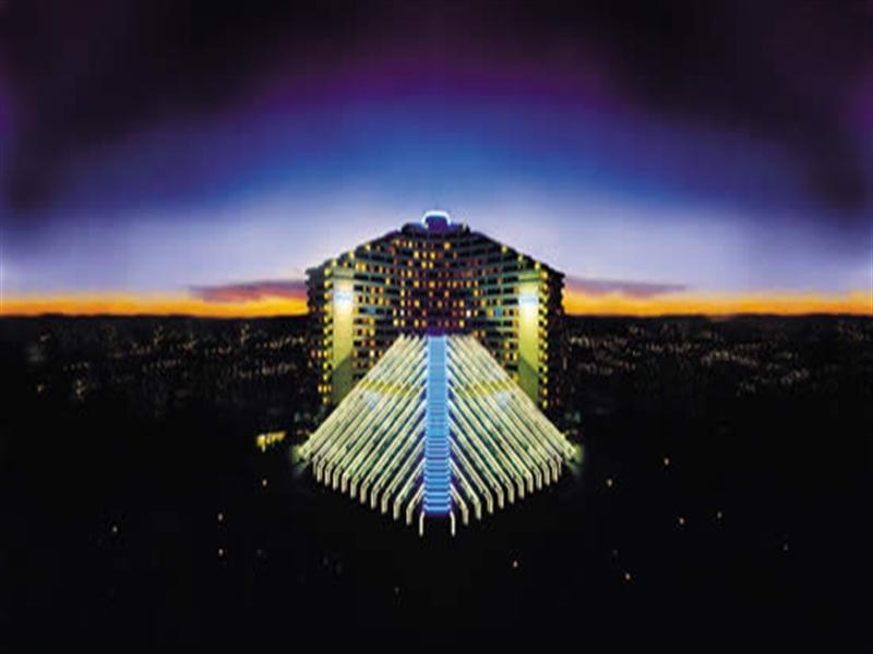 2/280 Hedges Avenue, Broadbeach QLD 4218