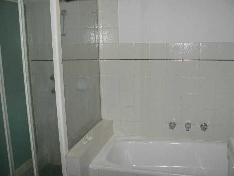 2/280 Hedges Avenue, Broadbeach QLD 4218