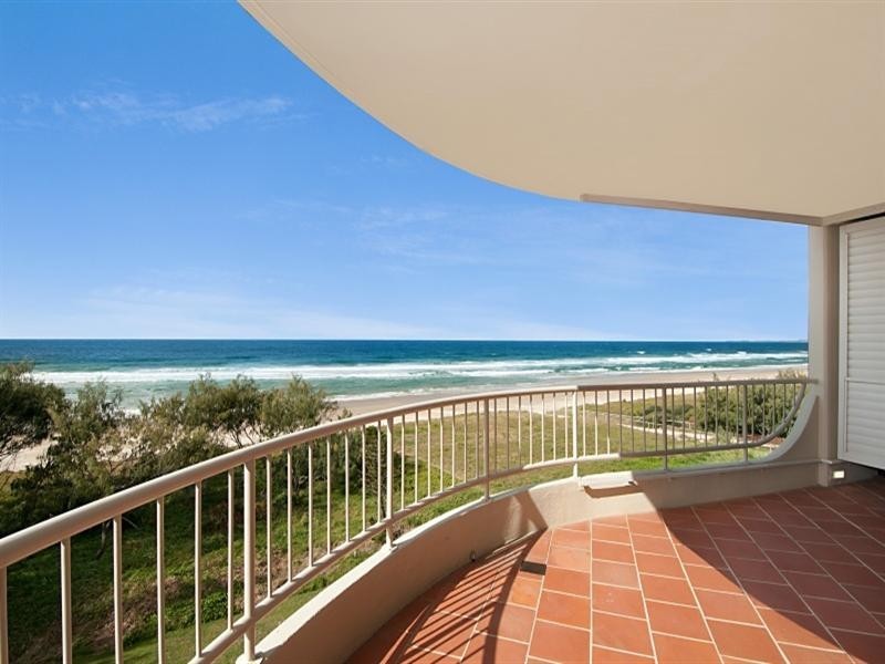 4 ‘On the Park’, 255 Hedges Avenue, Mermaid Beach QLD 4218