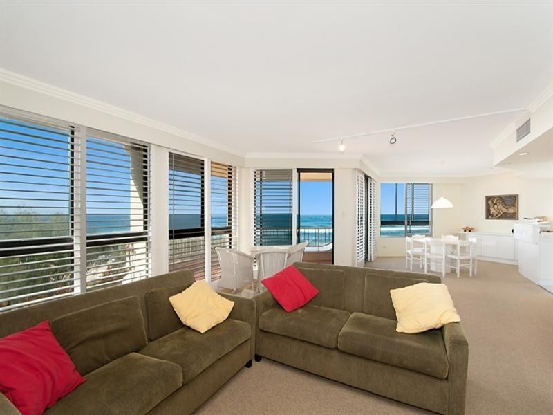 4 ‘On the Park’, 255 Hedges Avenue, Mermaid Beach QLD 4218