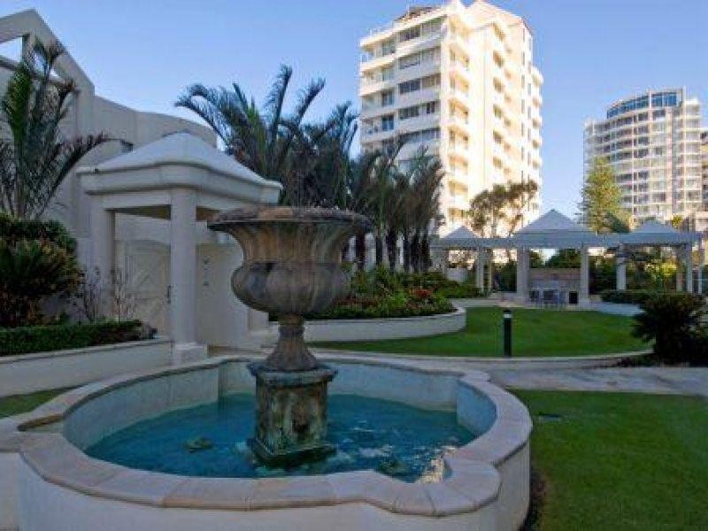 11/74 Old Burleigh Road, Surfers Paradise QLD 4217