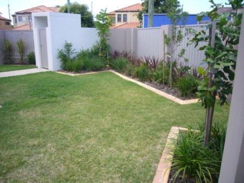 1B Bradbrook Street, Southport QLD 4215