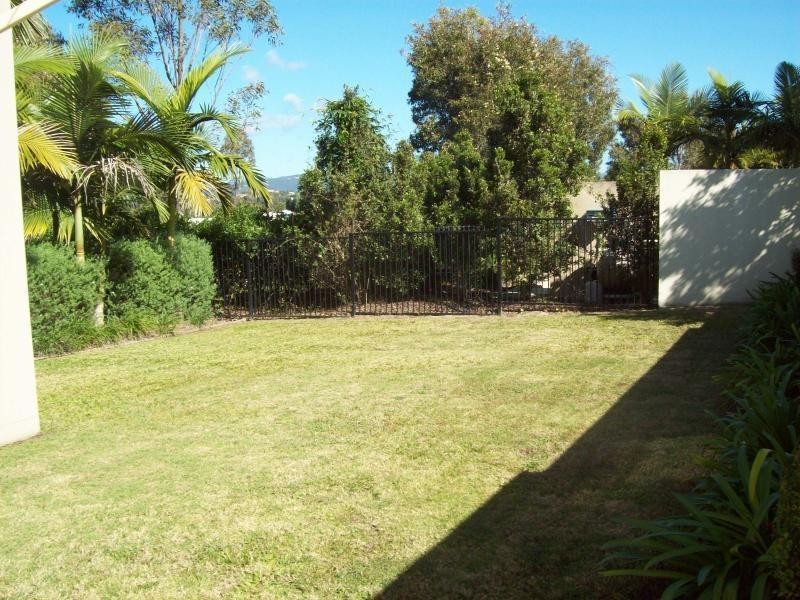 7006B Vista Drive, Benowa QLD 4217