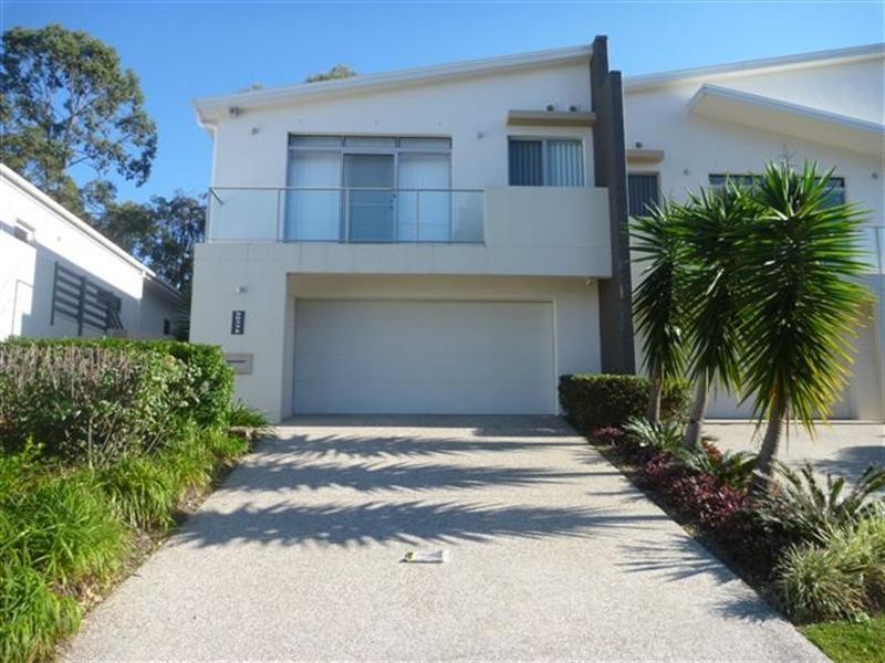 5011A Riverwood Grove, Benowa QLD 4217