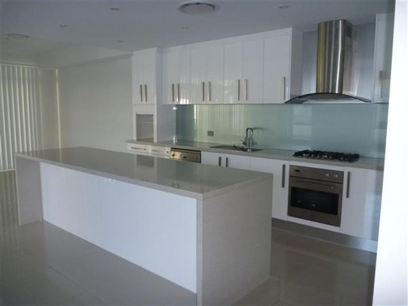 5011A Riverwood Grove, Benowa QLD 4217