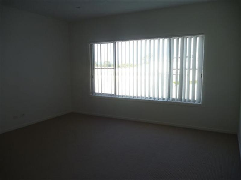 5011A Riverwood Grove, Benowa QLD 4217