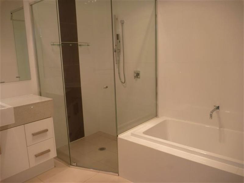 5011A Riverwood Grove, Benowa QLD 4217