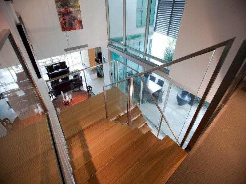 24 Ephraim Island Parade, Paradise Point QLD 4216