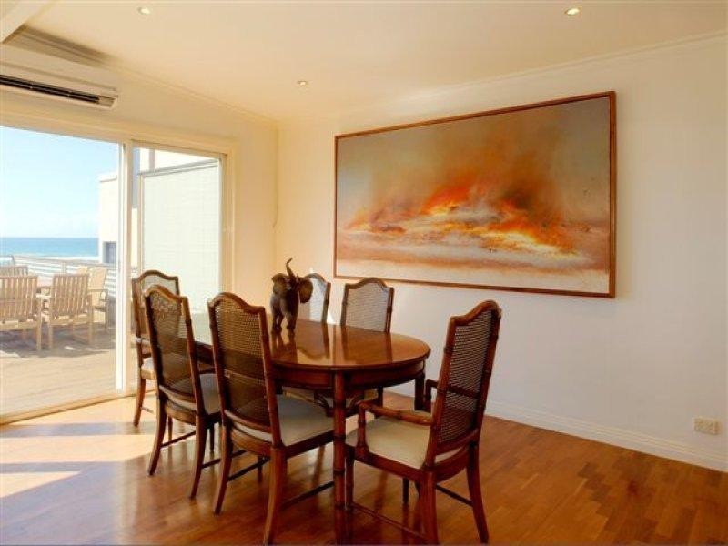 237 Hedges Avenue, Mermaid Beach QLD 4218