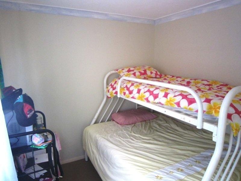 1/76 Sarawak Avenue, Palm Beach QLD 4221