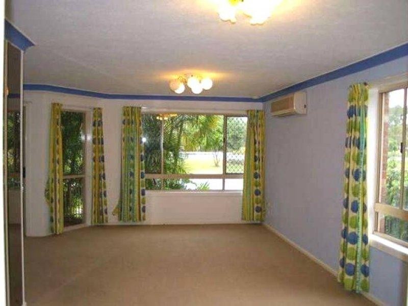 1/76 Sarawak Avenue, Palm Beach QLD 4221