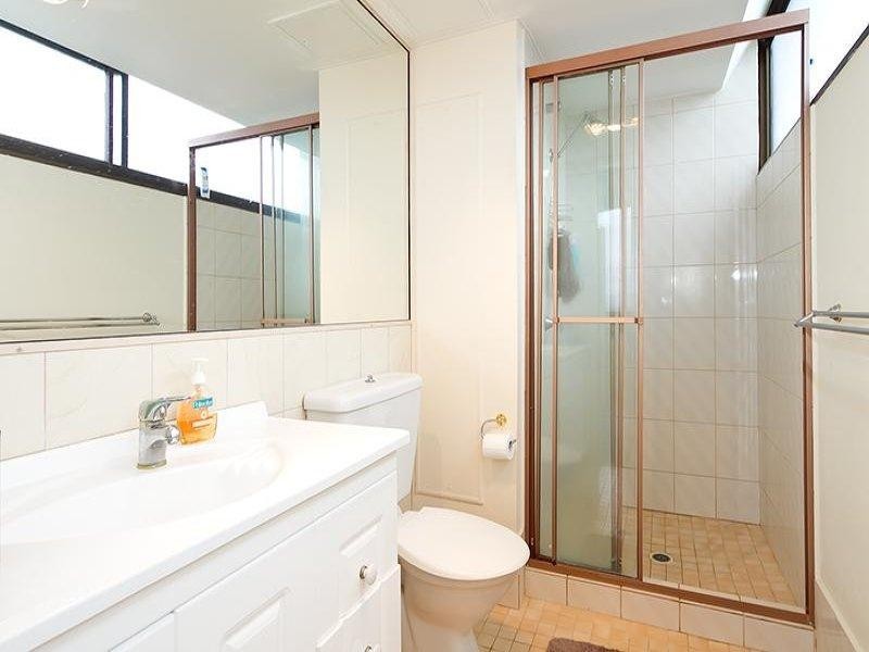 34/37 Monaco Street, Broadbeach QLD 4218