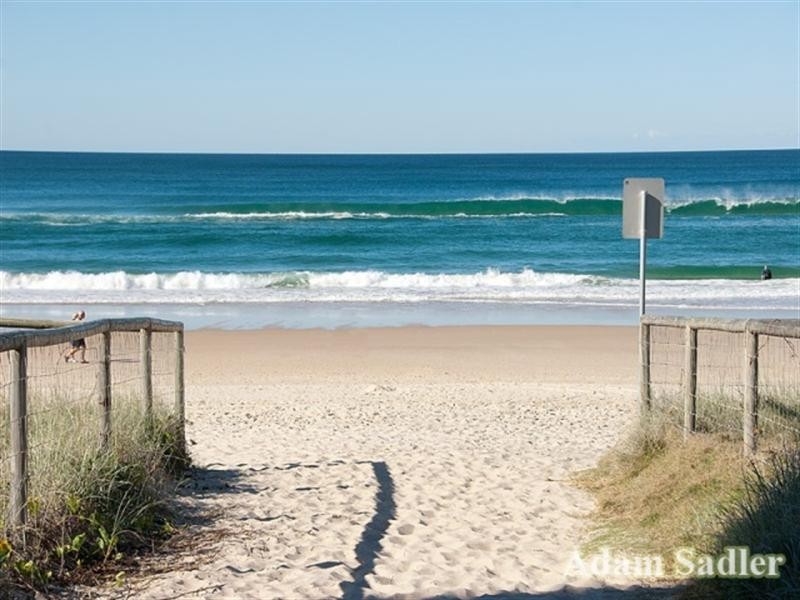 1 ‘Tahoe’, 24 First Avenue, Broadbeach QLD 4218