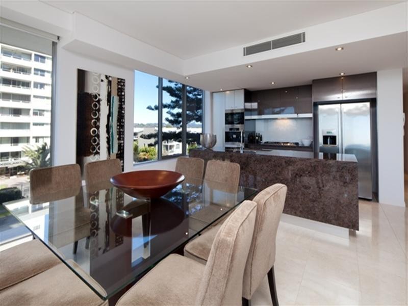 301 ‘Ivory’ 200 The Esplanade, Burleigh Heads QLD 4220