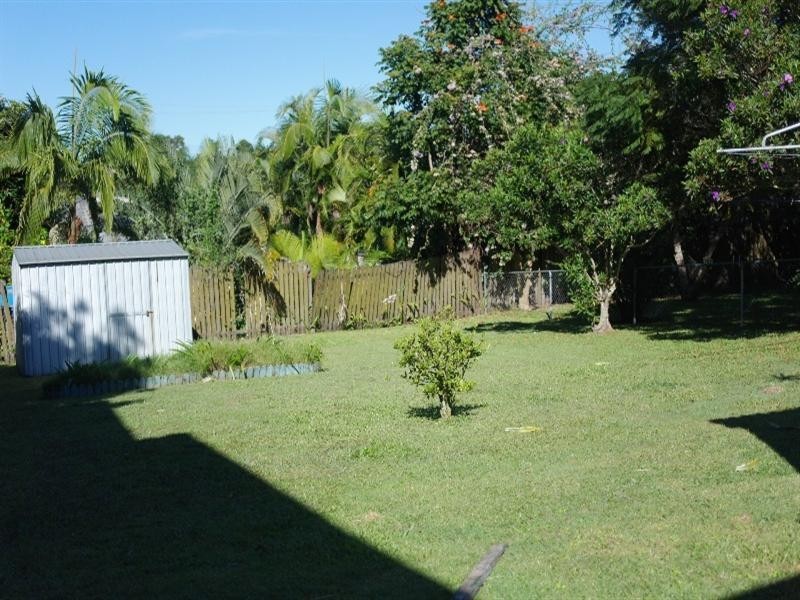 18 First Avenue, Labrador QLD 4215