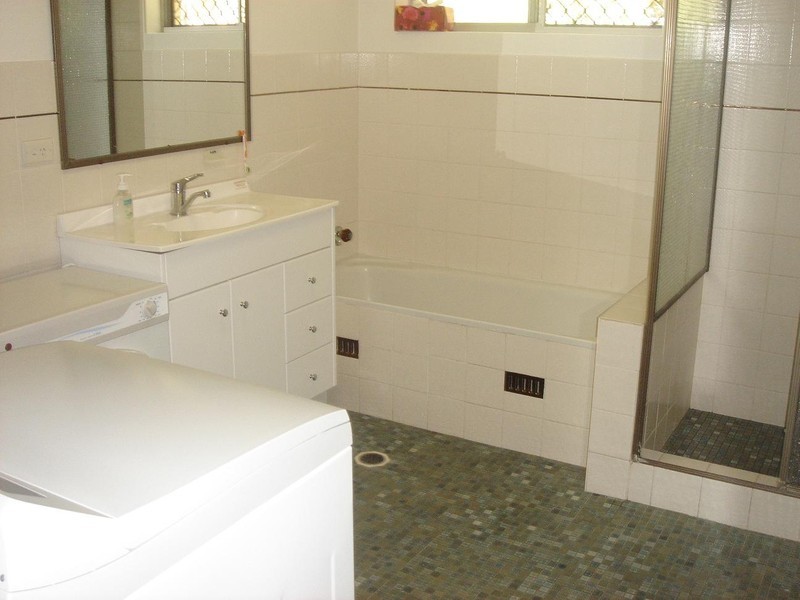 280 Hedges Avenue, Mermaid Beach QLD 4218