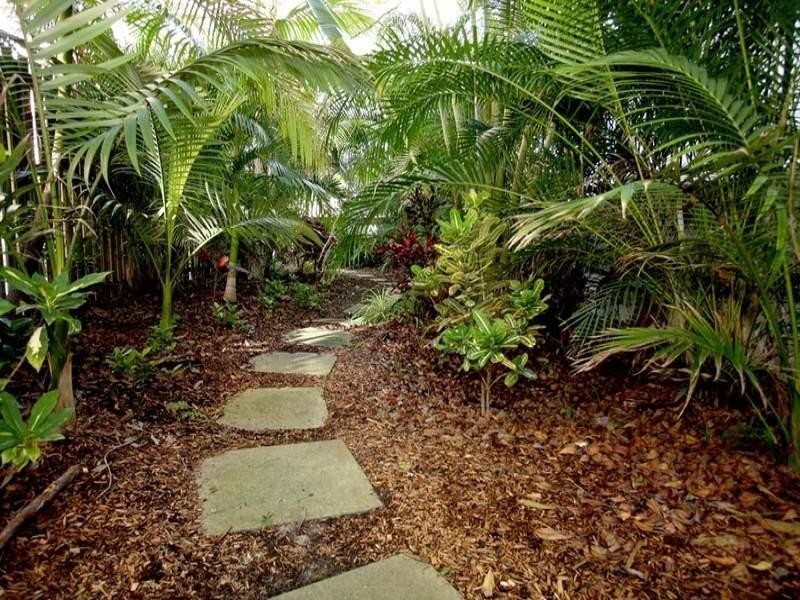 12 ‘Villas De La Plage, 3 Federation Avenue, Broadbeach QLD 4218