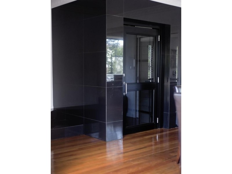 4/214 Stanhill Drive, Chevron Island QLD 4217