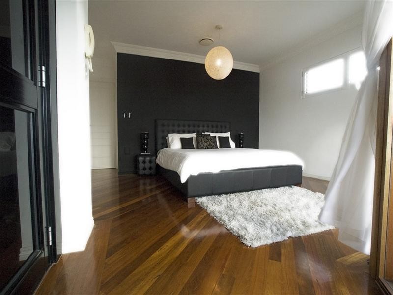 4/214 Stanhill Drive, Chevron Island QLD 4217