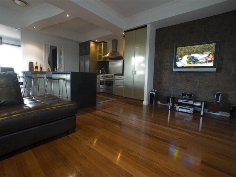 4/214 Stanhill Drive, Chevron Island QLD 4217