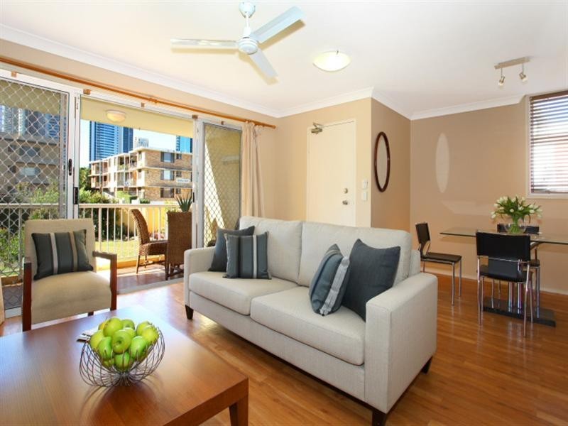 1/16 Stanhill Drive, Surfers Paradise QLD 4217