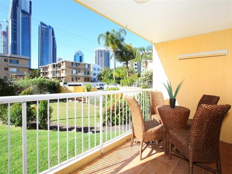 1/16 Stanhill Drive, Surfers Paradise QLD 4217