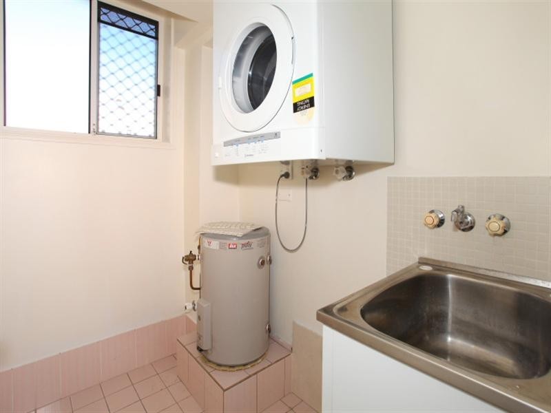 1/16 Stanhill Drive, Surfers Paradise QLD 4217