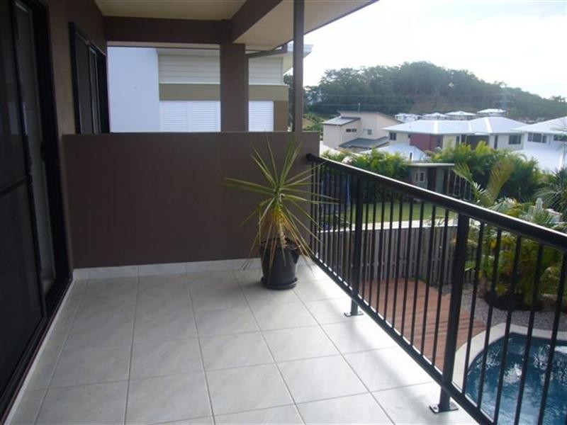 8 Aquarius Street, Reedy Creek QLD 4227
