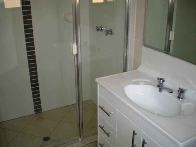 89 McAuley Parade, Pacific Pines QLD 4211