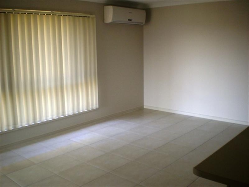 89 McAuley Parade, Pacific Pines QLD 4211